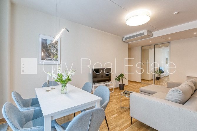 Jaunceltne, fasādes māja, zaļā teritorija, iespēja nomāt autostāvvietu, pazemes Jūrmala - foto 1