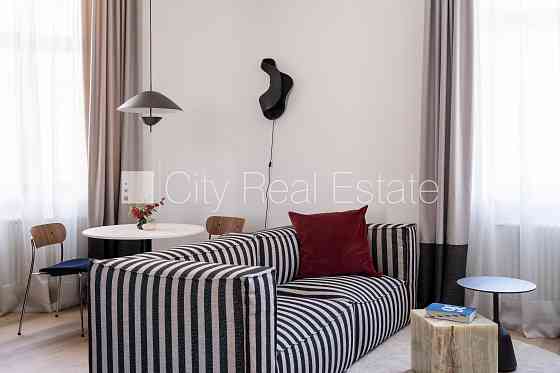 Проект - Place 4, фасадный дом, реновированный дом, лифт, лестничная клетка после Rīga