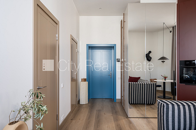 Projekts - Place 4, fasādes māja, renovēta māja, ir lifts, kāpņu telpa pēc kapitālā Rīga - foto 12