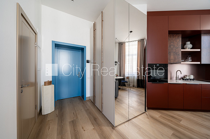 Projekts - Place 4, fasādes māja, renovēta māja, ir lifts, kāpņu telpa pēc kapitālā Rīga - foto 6