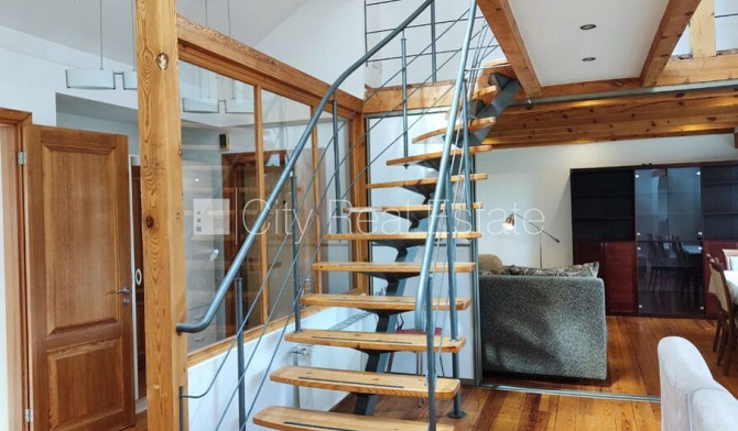 Фасадный дом, вход с улицы, мансарда, сауна, смежно-изолированные комнаты, высокие Рига - изображение 20