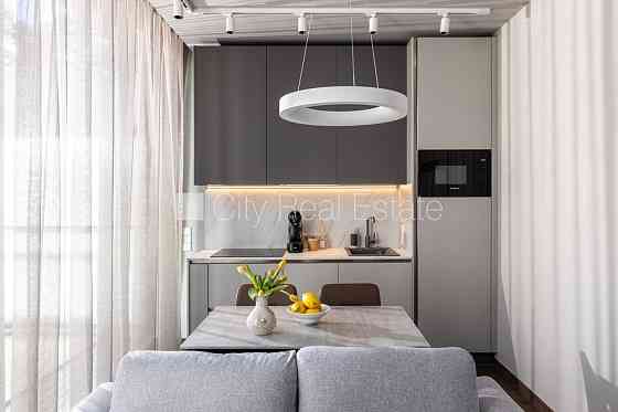 Эта квартира сдается в аренду посуточно (краткосрочная аренда), стоимость аренды Jūrmala