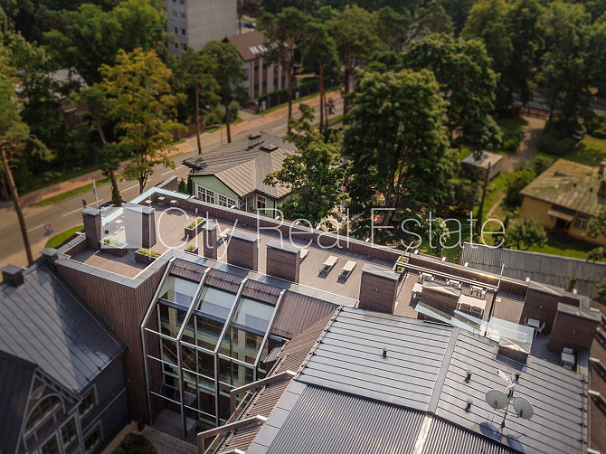 Новостройка, фасадный дом, зеленая территория, благоустроенный озеленённый двор, Юрмала - изображение 10