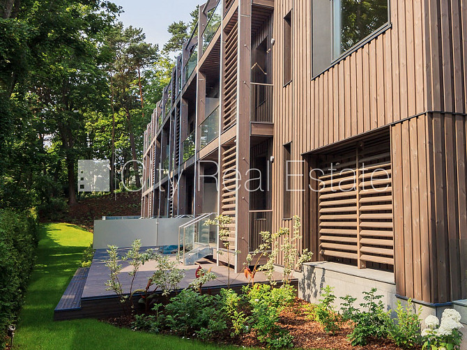 Новостройка, фасадный дом, зеленая территория, благоустроенная озеленённая Юрмала - изображение 16