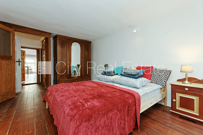 Fasādes māja, ieeja no ielas, guļamistabu skaits 4 gab., istabas izolētas 4 gab., virtuve, Rīga - foto 6