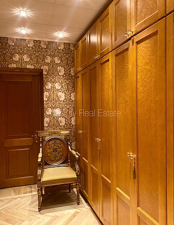 Фасадный дом, реновированный дом, благоустроенная озеленённая территория, вход с Рига - изображение 9