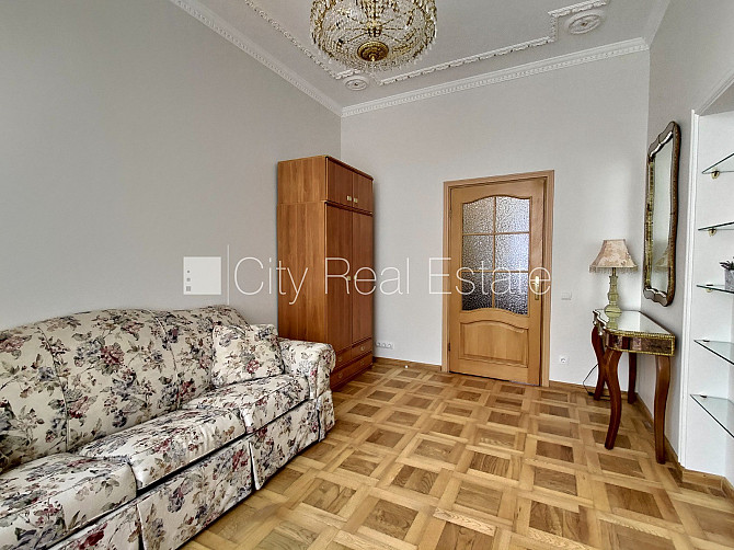 Zeme īpašumā, fasādes māja, renovēta māja, ķieģeļu mūra sienas, fasāde ar dekoratīvo Rīga - foto 19