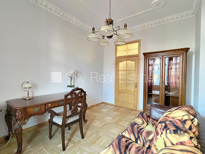 Zeme īpašumā, fasādes māja, renovēta māja, ķieģeļu mūra sienas, fasāde ar dekoratīvo Rīga - foto 16