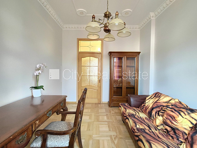 Zeme īpašumā, fasādes māja, renovēta māja, ķieģeļu mūra sienas, fasāde ar dekoratīvo Rīga - foto 15