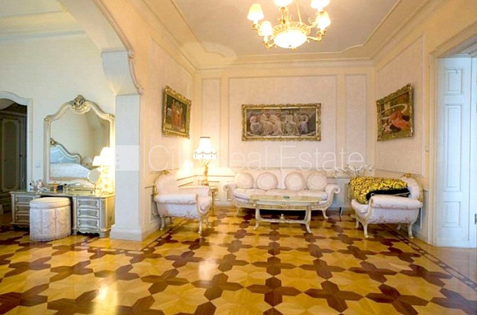 Fasādes māja, renovēta māja, mainīts Jumta segums, labiekārtota apzaļumota teritorija, Rīga - foto 9