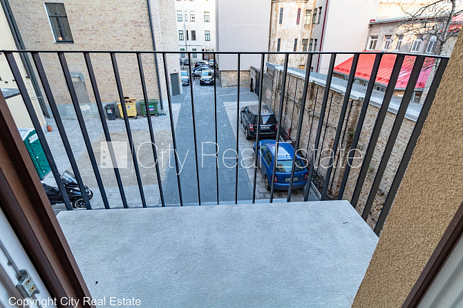 Фасадный дом, реновированный дом, фасад с декоративной штукатуркой, закрытый Рига - изображение 4