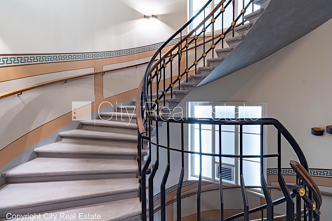 Fasādes māja, renovēta māja, fasāde ar dekoratīvo apmetumu, slēgts pagalms, ieeja no ielas Rīga - foto 12