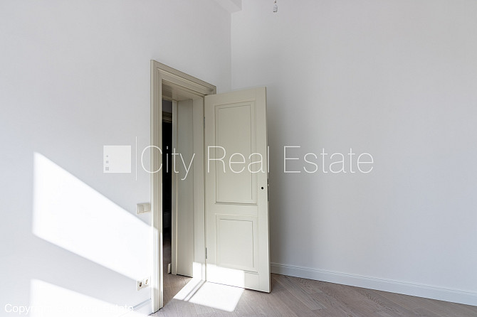 Fasādes māja, renovēta māja, slēgts pagalms, ieeja no ielas un pagalma, ir lifts, kāpņu Rīga - foto 7