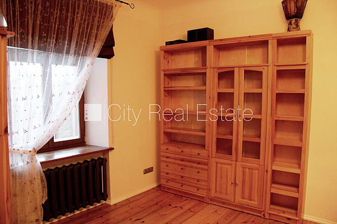 Pagalma ēka, slēgts pagalms, logi vērsti mājas abās pusēs, plašs skats no loga, guļamistabu Rīga - foto 10