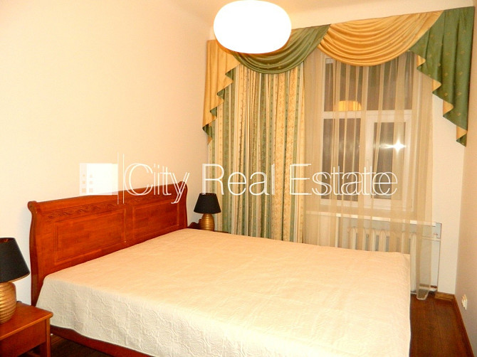 Pagalma ēka, slēgts pagalms, logi vērsti mājas abās pusēs, plašs skats no loga, guļamistabu Rīga - foto 17