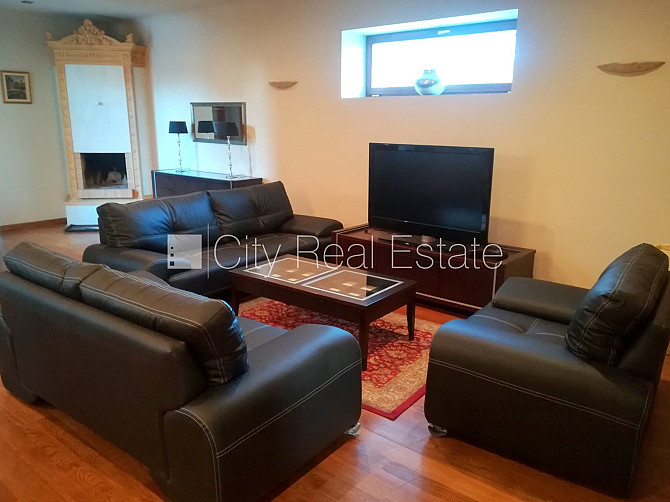 Pagalma ēka, slēgts pagalms, logi vērsti mājas abās pusēs, plašs skats no loga, guļamistabu Rīga - foto 3