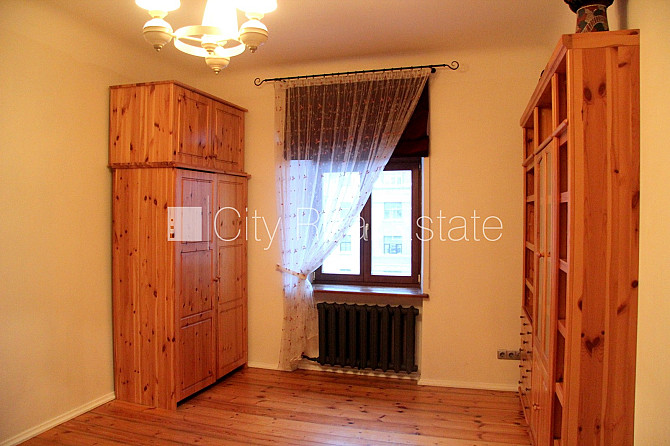 Pagalma ēka, slēgts pagalms, logi vērsti mājas abās pusēs, plašs skats no loga, guļamistabu Rīga - foto 9