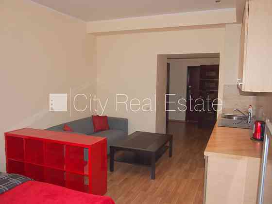 Эта квартира сдается в аренду посуточно (краткосрочная аренда), стоимость аренды Рига