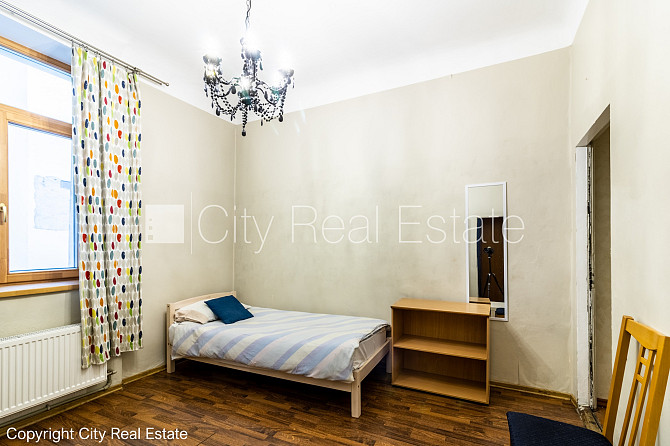 Реновированный дом, окна выходят во двор, количество спален 4 шт., изолированные Рига - изображение 18