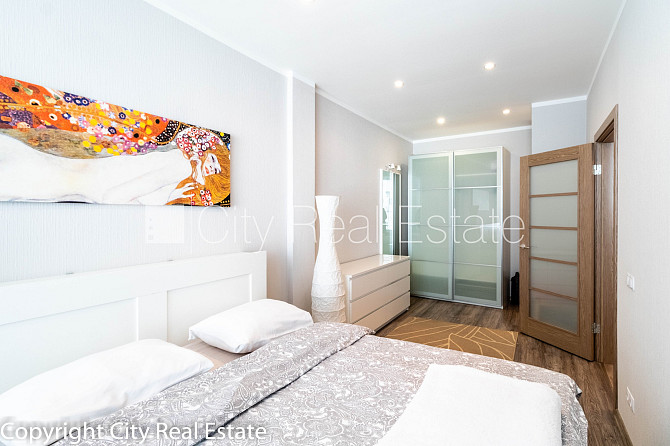 Дом во дворе, реновированный дом, благоустроенный озеленённый двор, закрытый Рига - изображение 9