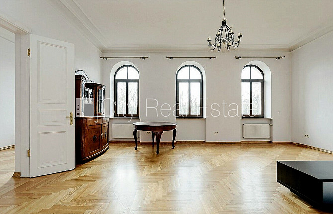 Земля в собственности, фасадный дом, реновированный дом, поменянное покрытие Рига - изображение 2