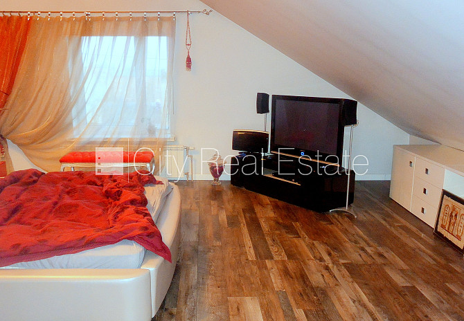 Zeme īpašumā, pagalma māja, ķieģeļu mūra sienas, labiekārtota apzaļumota teritorija, Rīga - foto 15