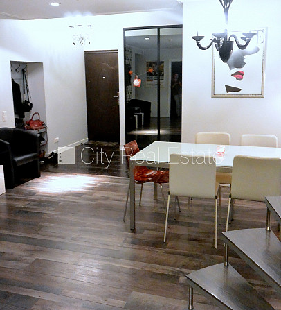 Zeme īpašumā, pagalma māja, ķieģeļu mūra sienas, labiekārtota apzaļumota teritorija, Rīga - foto 12