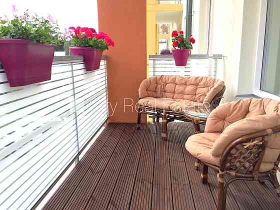 Проект - Бикерниеки, здание во дворе, благоустроенный озеленённый двор, Rīga