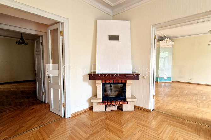 Zeme īpašumā, fasādes māja, renovēta māja, mainīts Jumta segums, labiekārtota apzaļumota Rīga - foto 4