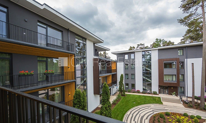 Земля в собственности, новостройка, дом во дворе, благоустроенная озеленённая Юрмала - изображение 17