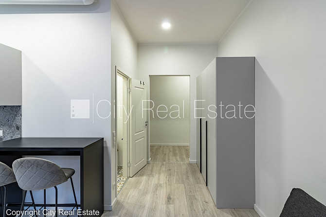 Дом во дворе, реновированный дом, лифт, лестничная клетка после капитального Рига - изображение 6