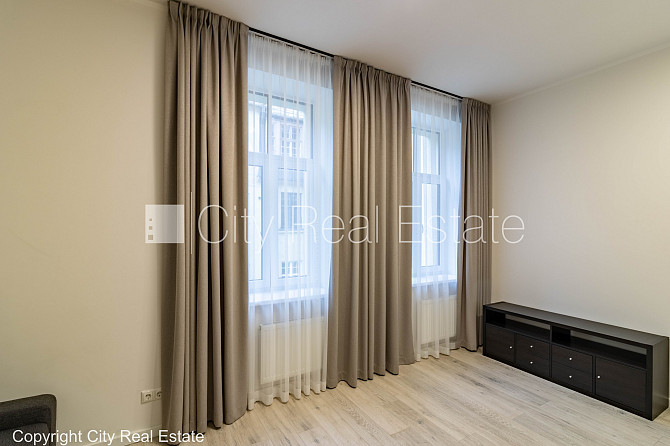 Дом во дворе, реновированный дом, лифт, лестничная клетка после капитального Рига - изображение 7