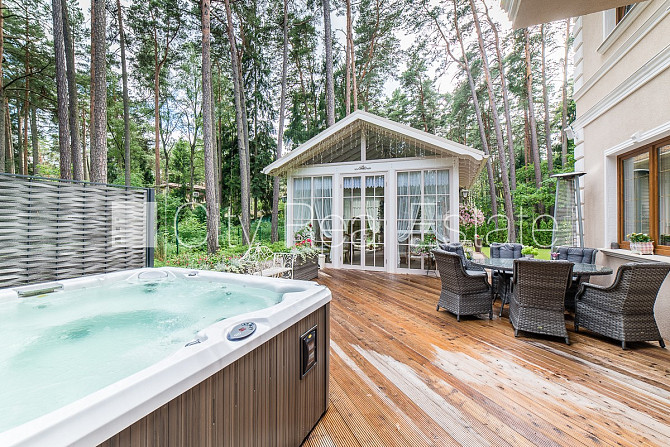 Новостройка, благоустроенная озеленённая территория, подъездная дорога покрыта Юрмала - изображение 12