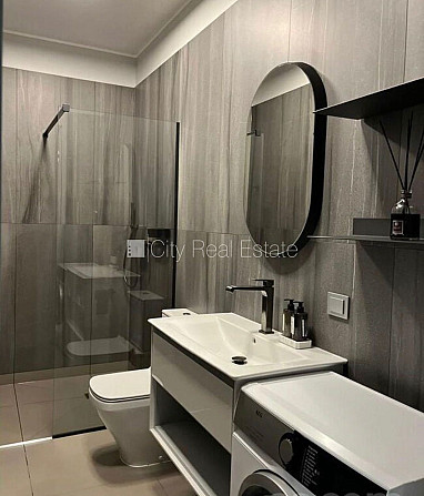 Jaunceltne, labiekārtots apzaļumots pagalms, ir lifts, terase 11.3 m2, guļamistabu skaits 2 Rīga - foto 5