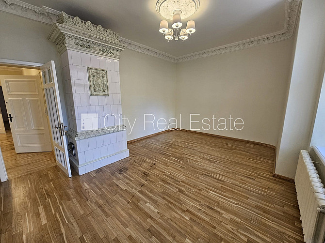 Фасадный дом, реставрированный дом, благоустроенная озеленённая территория, Рига - изображение 8