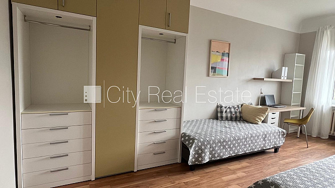 Фасадный дом, реновированный дом, реставрированный дом, место для машины, вход с Рига - изображение 12