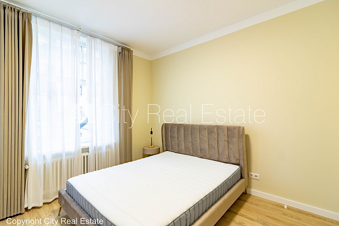 Фасадный дом, реновированный дом, благоустроенная озеленённая территория, лифт, Рига - изображение 9