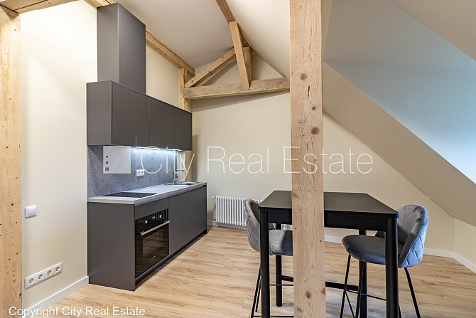 Фасадный дом, реновированный дом, благоустроенная озеленённая территория, лифт, Рига - изображение 4