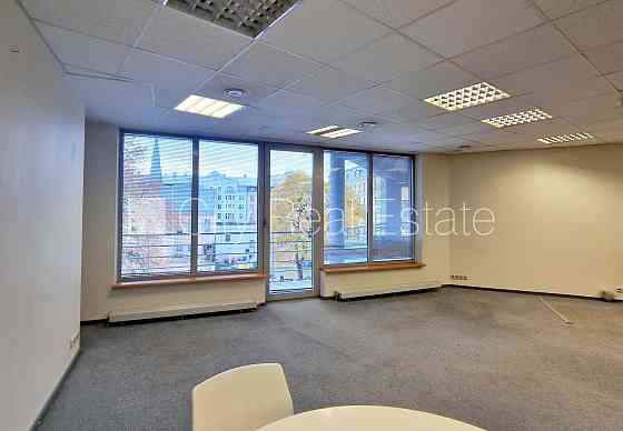 Новостройка, фасадный дом, плата за обслуживание террасы не взимается, Rīga