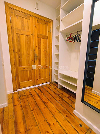 Здание во дворе, количество спален 3 шт., изолированные комнаты 3 шт., студио, кухня Рига - изображение 15