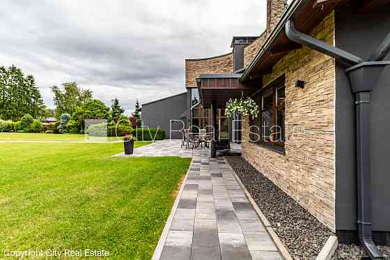 Земля в собственности, частный дом, новостройка, стены из керамзитных блоков, Юрмала