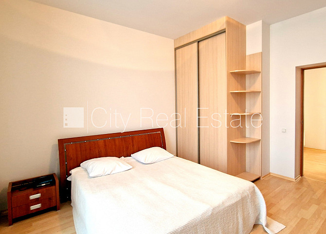 Земля в собственности, новостройка, стены из керамзитных блоков, благоустроенный Юрмала - изображение 9