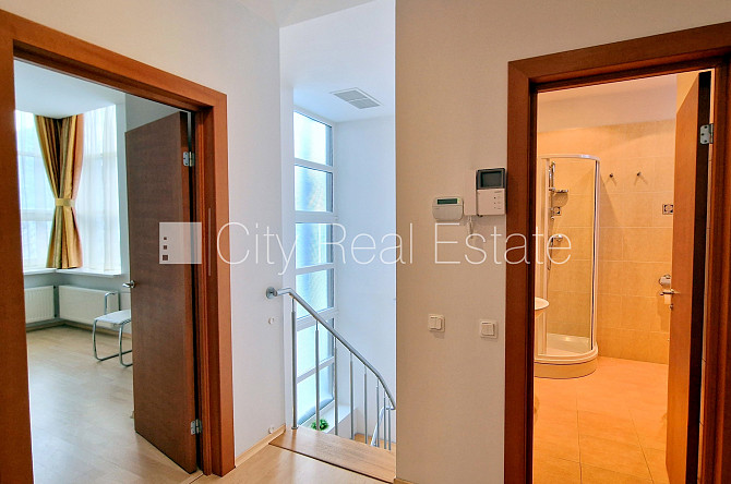 Земля в собственности, новостройка, стены из керамзитных блоков, благоустроенный Юрмала - изображение 14