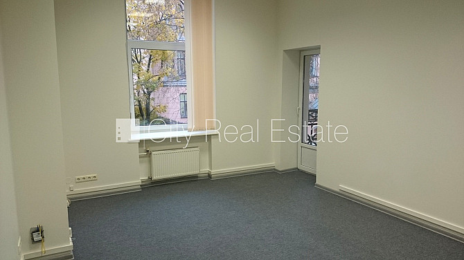 Fasādes māja, renovēta māja, viena kvadrātmetra apsaimniekošanas maksa mēnesī  1.5 EUR, ir Rīga - foto 4