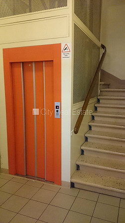 Fasādes māja, renovēta māja, viena kvadrātmetra apsaimniekošanas maksa mēnesī  1.5 EUR, ir Rīga - foto 10