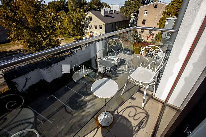 Новостройка, фасадный дом, закрытый двор, место для машины, вход со двора, Рига - изображение 9