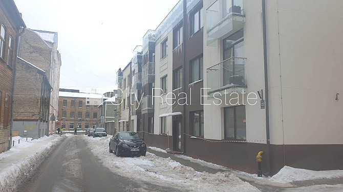 Новостройка, фасадный дом, закрытый двор, место для машины, вход со двора, Рига - изображение 10