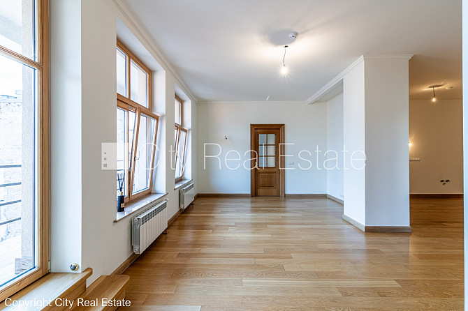 Zeme īpašumā, jaunceltne, fasādes māja, dzīvokļu skaits ēkā  11 gab., slēgts pagalms, Rīga - foto 1