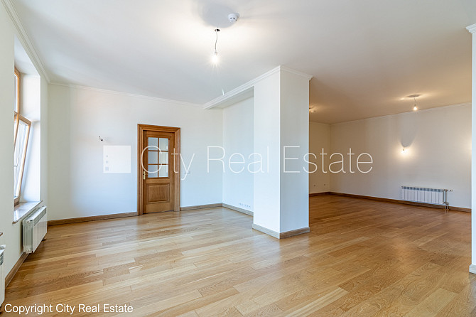 Zeme īpašumā, jaunceltne, fasādes māja, dzīvokļu skaits ēkā  11 gab., slēgts pagalms, Rīga - foto 2