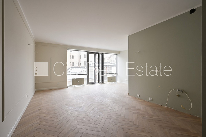 Projekts - Kalpaka Residence, ieeja no pagalma, balkons, terase, istabas izolētas 2 gab., istabas Rīga - foto 1